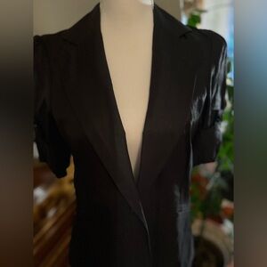 New York & Co. sort sleeve jacket